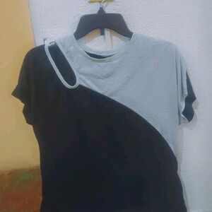 Chic Two-Tone Short Sleeve Tee